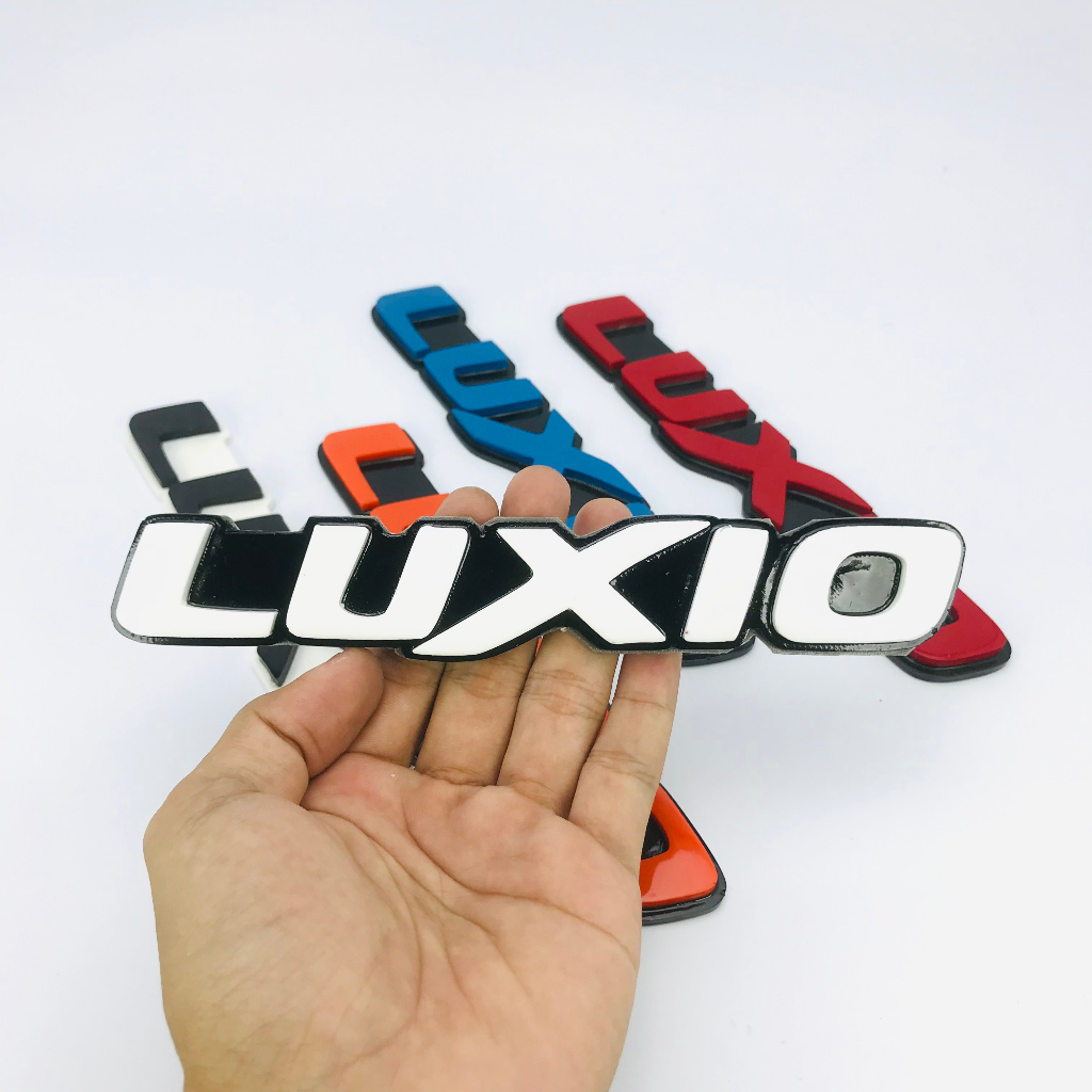 EMBLEM AKSESORIS MOBIL  LUXIO TULISAN TIMBUL 3 DIMENSI / EMBLEM VARIASI MOBIL KEKINIAN