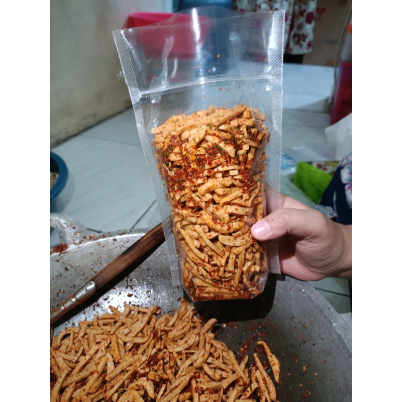 

Basreng pedas daun jeruk/bakso goreng 200gr berkualitas premium