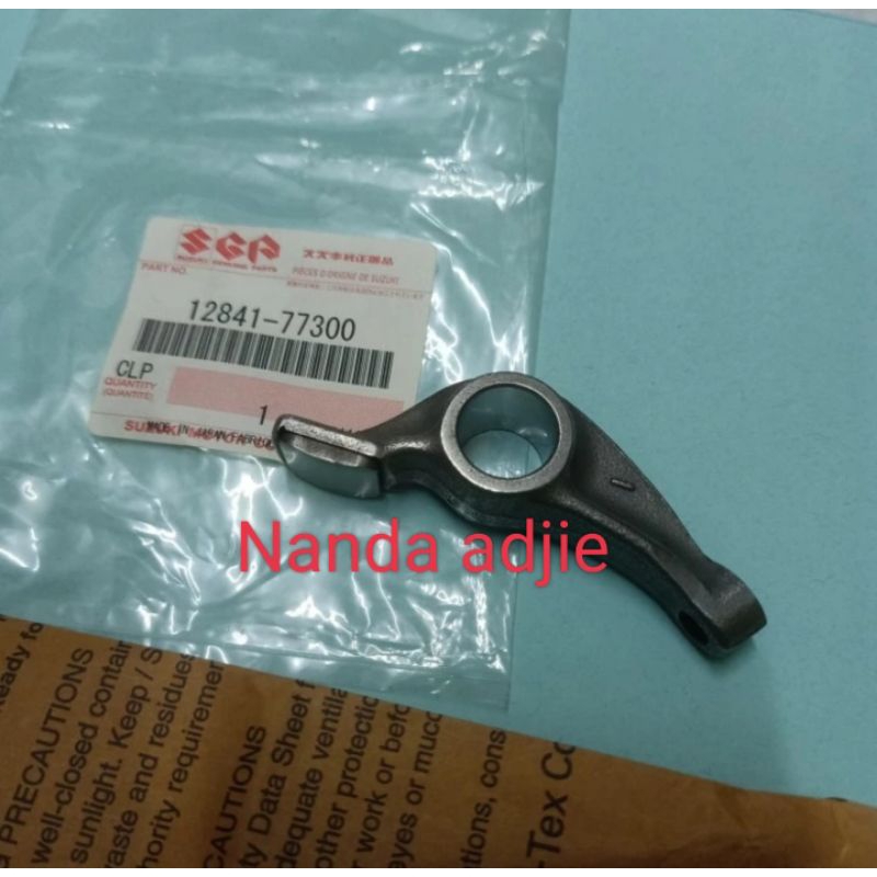 Rocker arm mobil suzuki Jimny Katana Carry 1.0 original