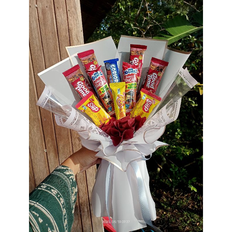 

(FREE GREETING CARD) Buket Snack Buket Jajan Murah Hadiah Hampers Kado Buket Jajan Wisuda