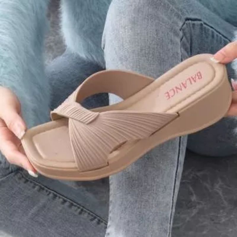 Sandal Jelly Karet Wanita Silang Gliter 2212 Sandal Weges Wanita Tali Silang Motif Gliter Sandal Wanita Weges Kekinian Sandal Cewek Terbaru Sandal Jelly Wanita Simpel