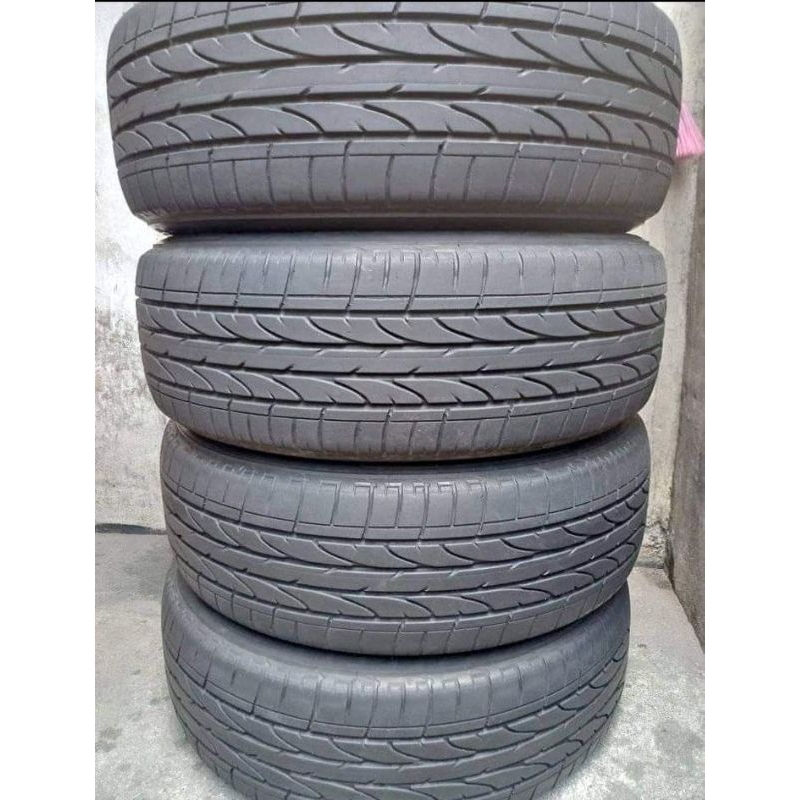 ban mobil ring 17 ban mobil merk Bridgestone ukuran 215/60,17