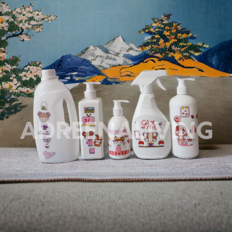 Botol isi ulang lucu minimalist estetik kekinian viral cute 500ml 500 ml bottle pump kosong spray kispray hadiah kado ulangtahun ulang tahun ultah hampers gift wedding souvenir aesthetic