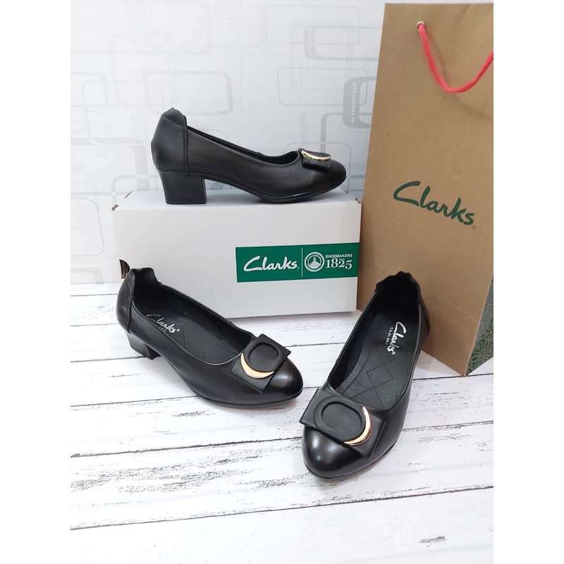 Clarks wedges 30907 100 % kulit sapi asli