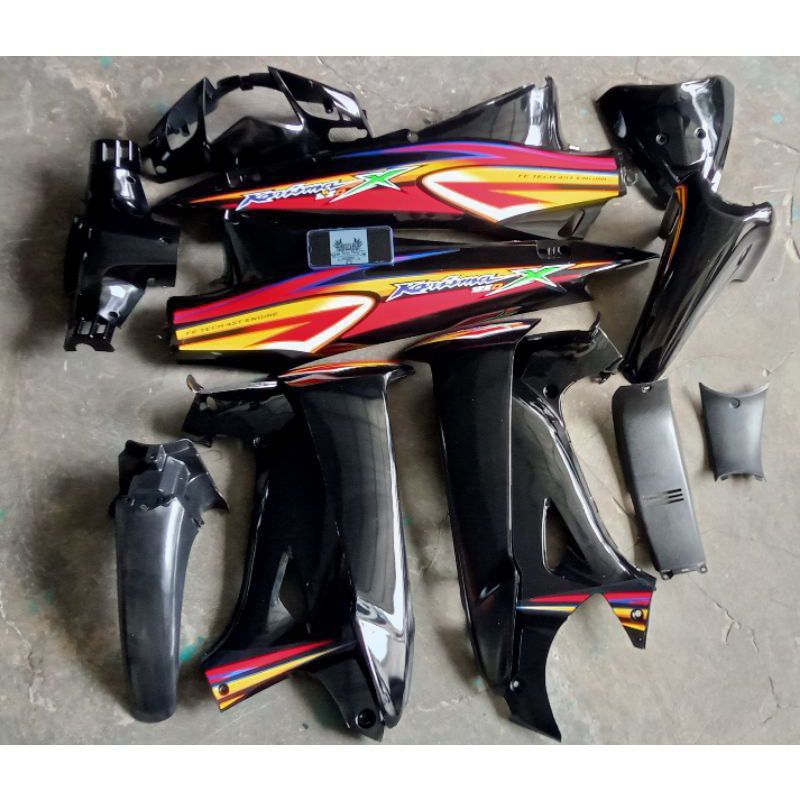 Paket cover body bodi fullset halus kasar HONDA KHARISMA 125 X Hitam silver plus sticker cover kempo