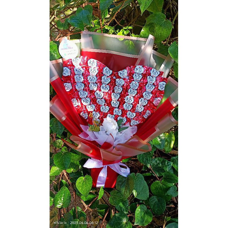 

Buket permen - buket permen kiss - buket murah - buket wisuda - buket