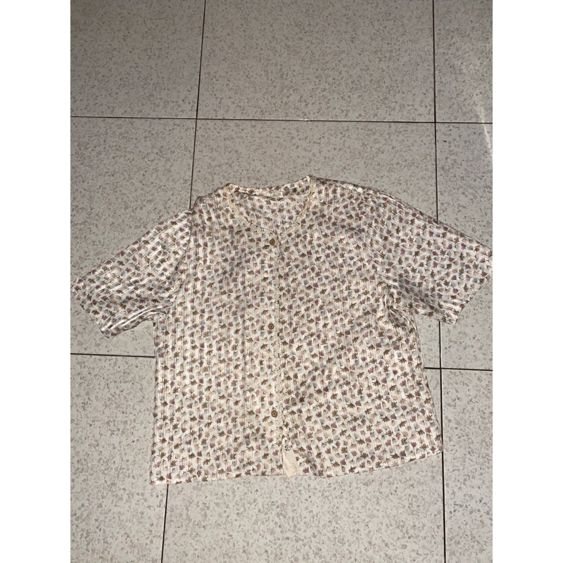 blouse bunga vintage