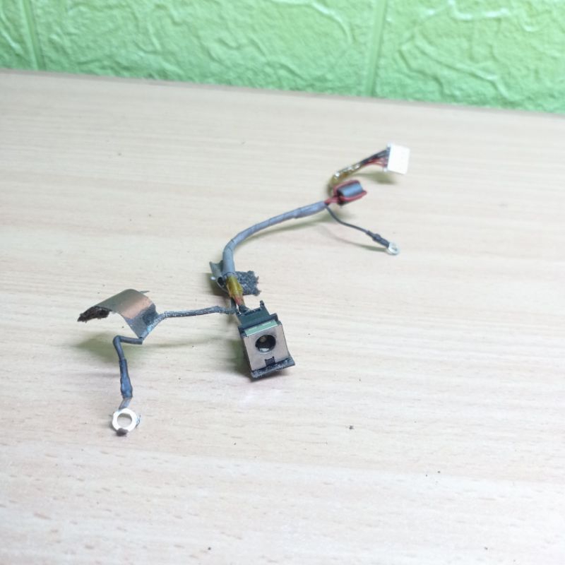 Jack DC input Power Laptop Toshiba L510