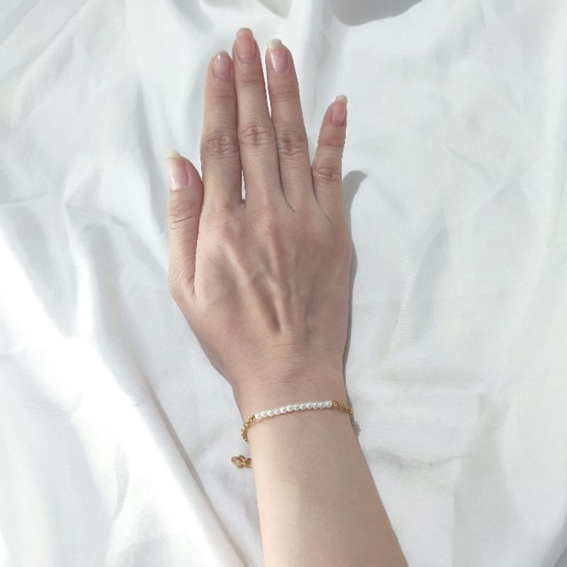Behati Pearl Simple Korean Bracelet Gelang Rantai Mutiara Korea