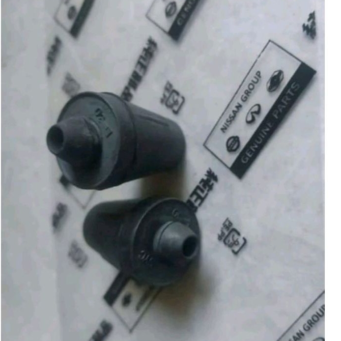 KARET PENAHAN PINTU BAGASI GRAND LIVINA