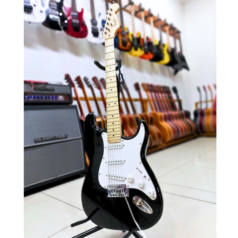 gitar Fender stratocaster black elektrik listrik