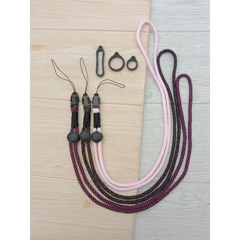 

ID LANYARD TALI SIMPUL GANTUNGAN STOPER FREE KARET 3PCS