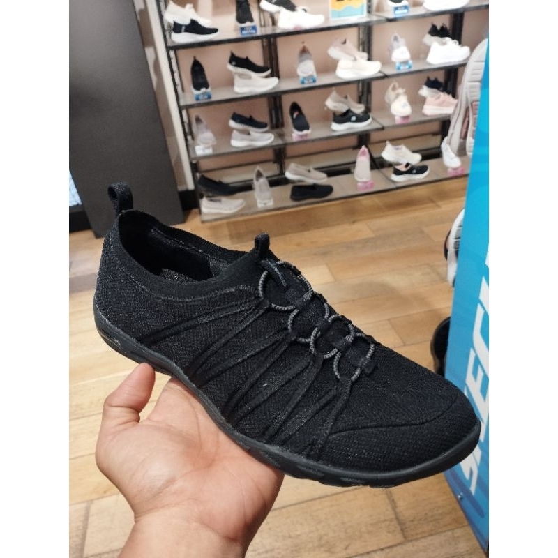 SEPATU SKECHERS WOMEN ACTIVE ARCH FIT-BLACK