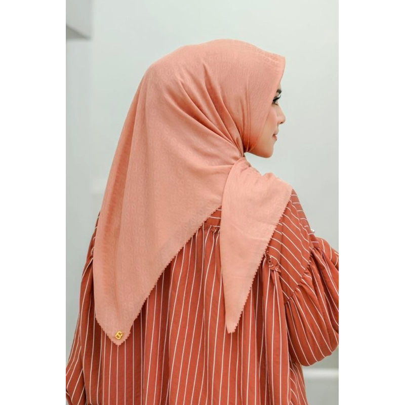 buttonscarves tapis embossed cantaloupe preloved