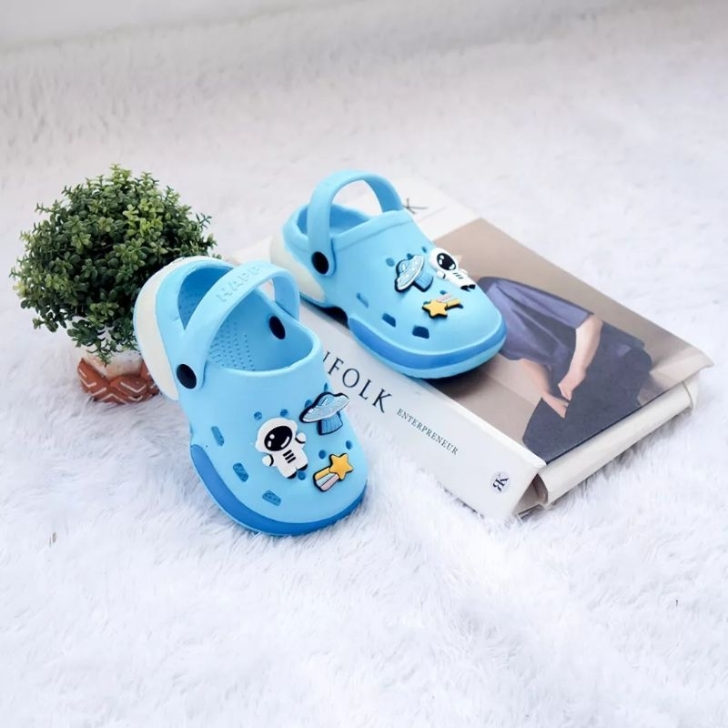 Sandal fuji anak cowok tali belakang usia 2/5tahun motif jibitz lucu terbaru