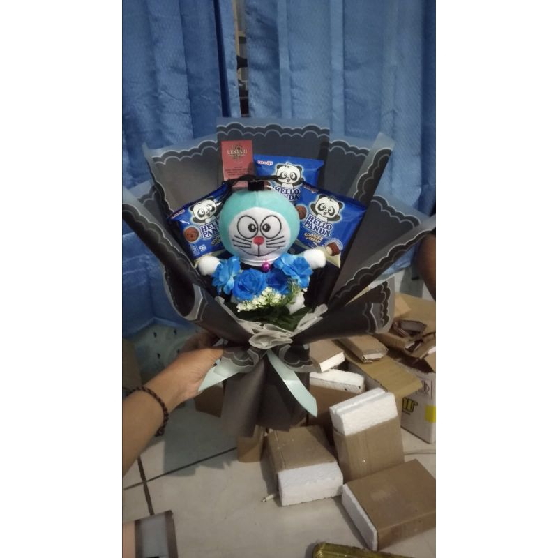 Buket boneka doraemon mix snack
