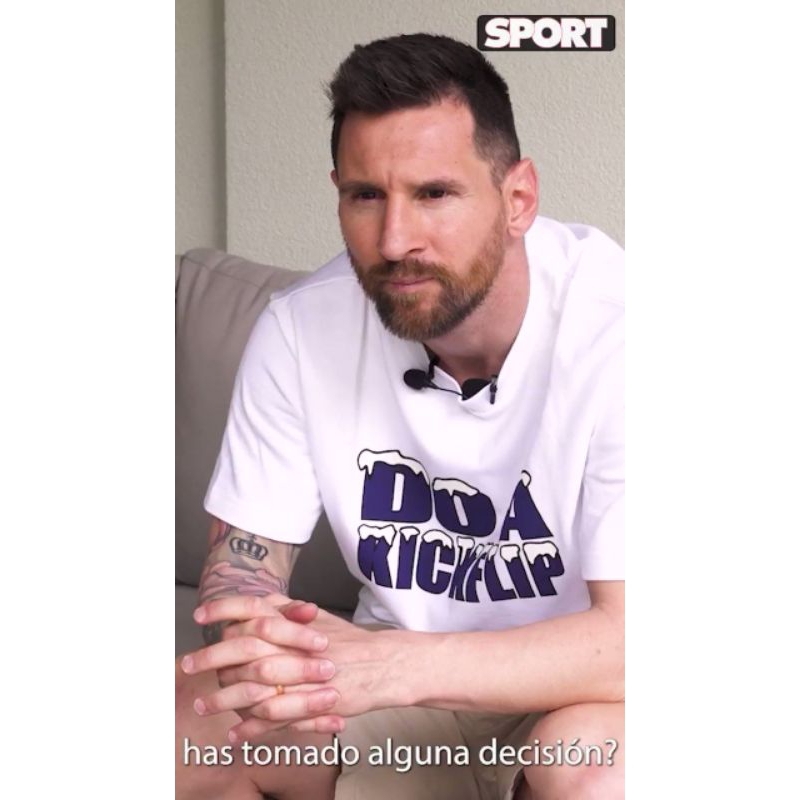 Kaos Distro Lionel Messi DO A KICKFLIP Putih Pria Original 100% Premium Tebal Kaos Lionel Messi Distro Pria Keren Terbaru 2023 Baju Distro Pria Original 100% Bandung Ori Tebal Xxl Kaos Pria Distro Jumbo Xxxl Kaos Oversize Pria Distro Original Lionel Messi