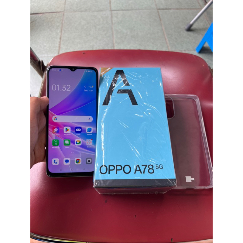 Oppo A78 5G ram 8+8/128 gb fullset baru 4 hari pakai. Seken rasa baru.
