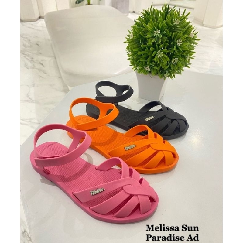 Melissa sun paradise