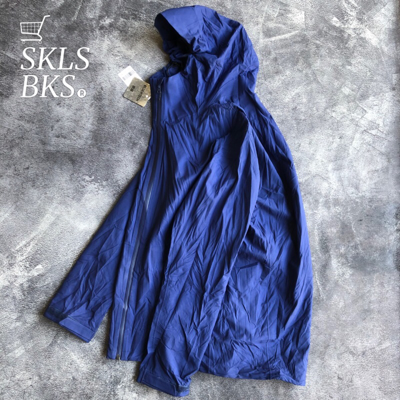 UNIQLO BLOCKTECH WATERPROOF BLUE