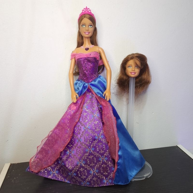 Boneka Barbie and the Diamond Castle Princess Alexa