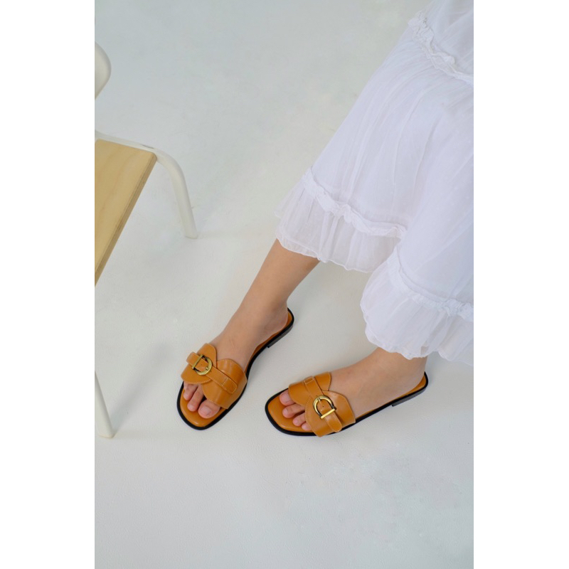 EASTMOUNTSIDE Yuna Slides - Slip on wanita