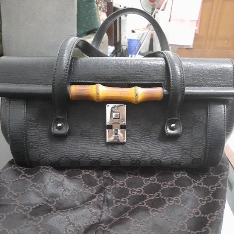 Preloved hand bag Gucci bamboo Authentic