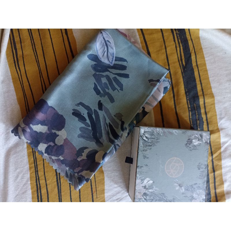 preloved iskanti scarf amaradhana scarf