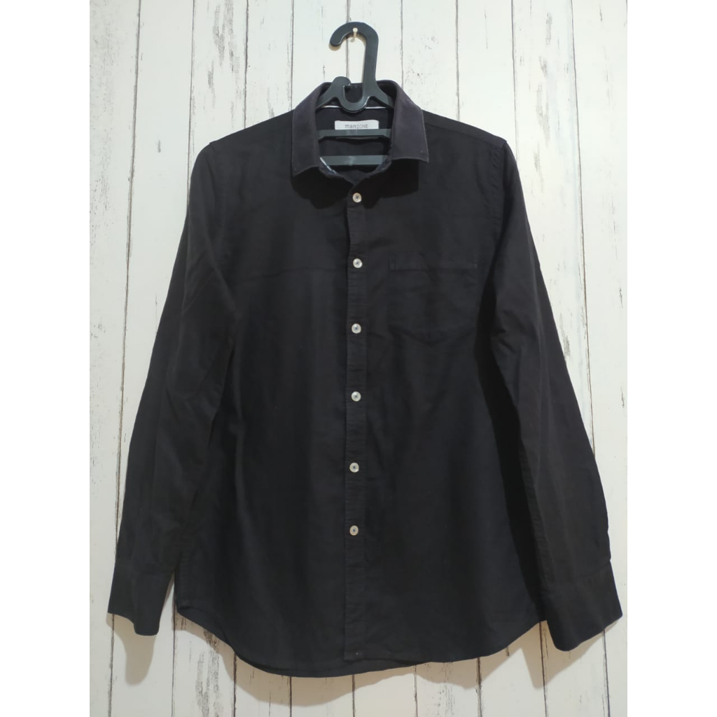 Preloved Kemeja Pria MANZONE