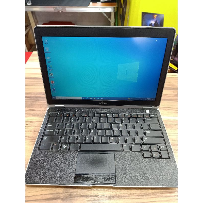 DELL LATITUDE E6230  core i7-3520m cpu @ 2,90GHz RAM 8 GB SSD 255 GB