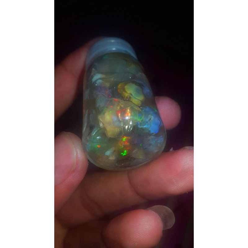 rencekan kalimaya kristal dalam botol 10ml batu kalimaya banten.berjarong semua