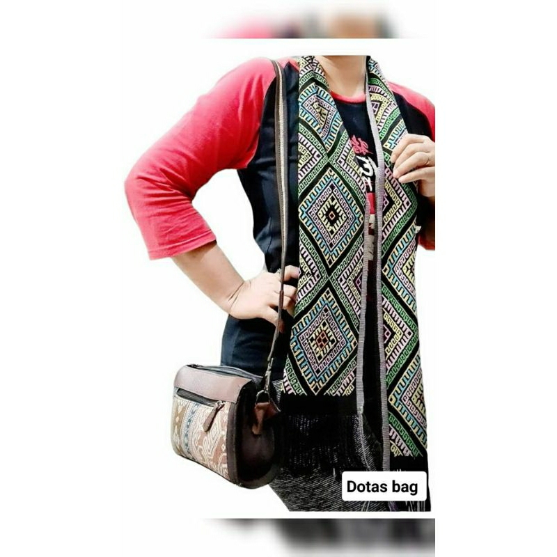 DOTAS TAS DOMPET, DOMPET TAS, DOMPET TENUN, DOMPET ETNIK, SOUVENIR NTT