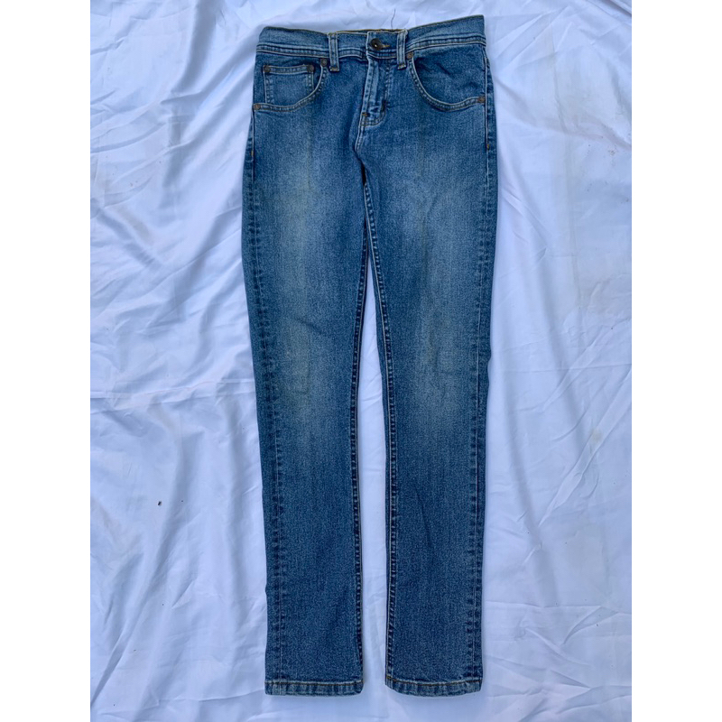 Celana Jeans Panjang Emba second