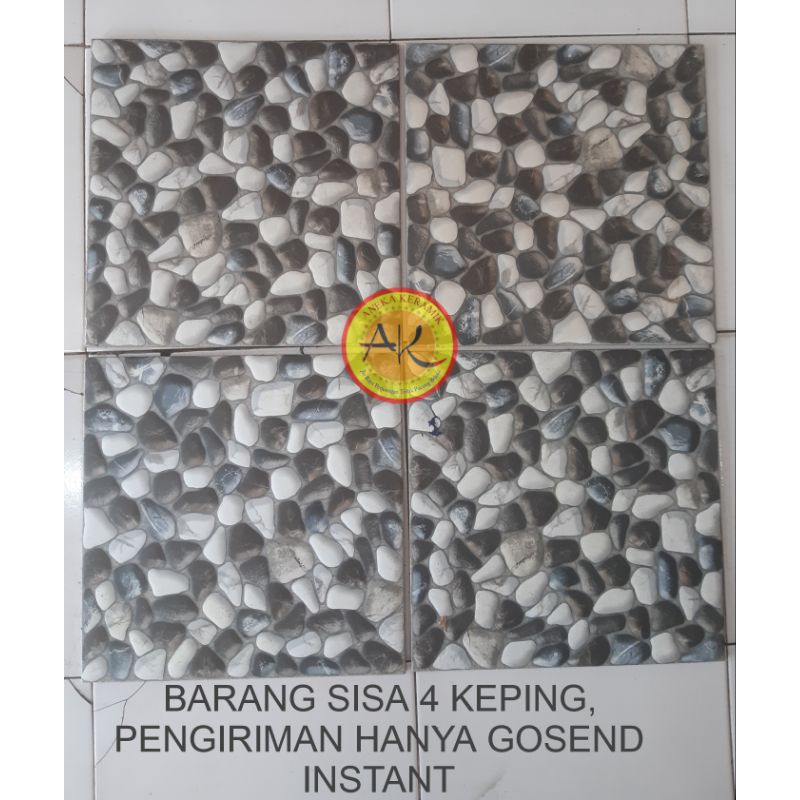 Barang sisa 4 keping Keramik Lantai Teras Garasi Motif Batu Alam Timbul 40x40 Kilimanjaro Grey