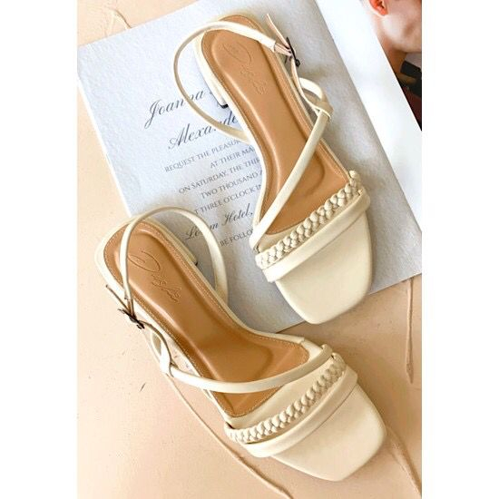 Windyshoes-Kavita heels pendek sandal wanita 3cm