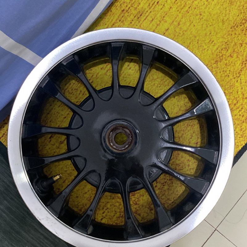 velg belakang vespa sprint euro 2021
