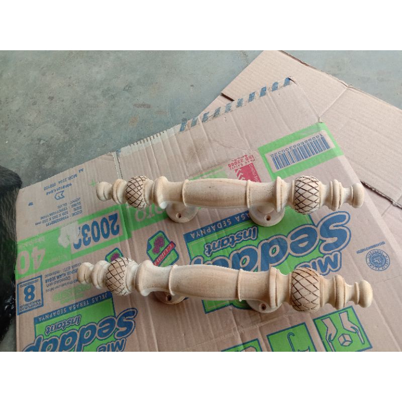 handle pintu kayu jati