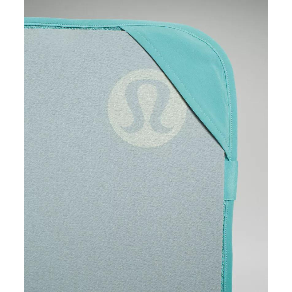 Lululemon Yoga Mat Towel with Grip - Powder Blue