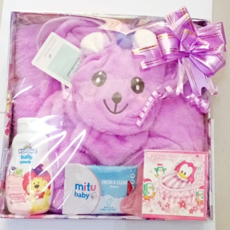 Hamper Perlengkapan Mandi bayi Handuk Bedak Tissu Basah Cotton buds Hampers Kado Bayi Baru Lahir