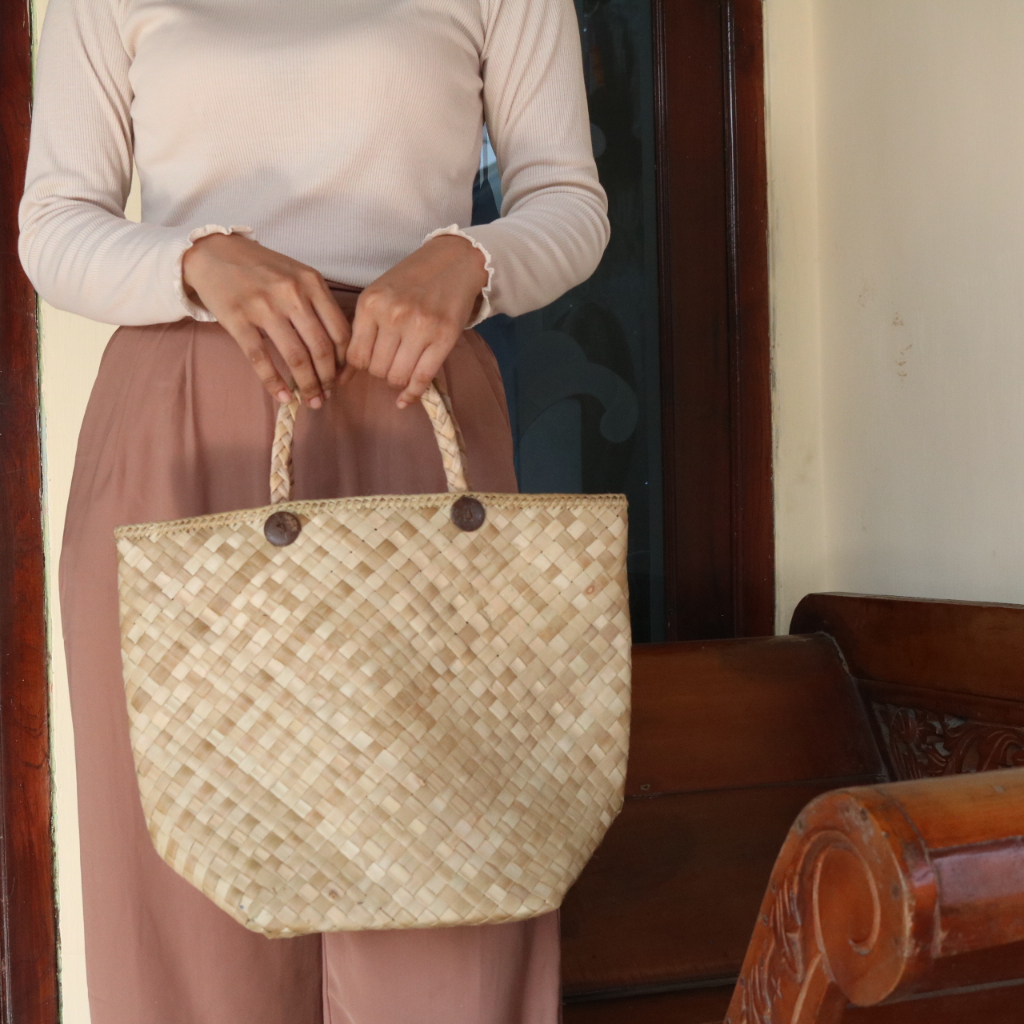 Tas Wanita Pandan Leaves Bag / Tas dari Pandan / Tas Selempang Wanita / Natural / Unik / Tas Cantik Formal Nonformal