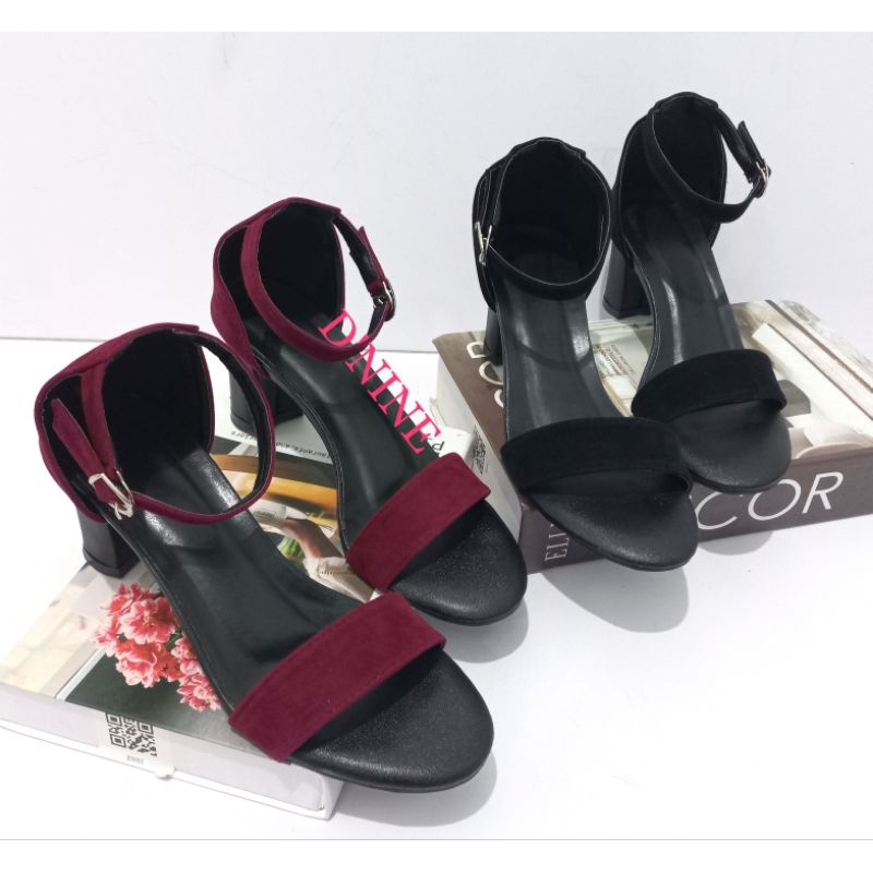 YOOMA MA 01 Sandal heels wanita 7cm