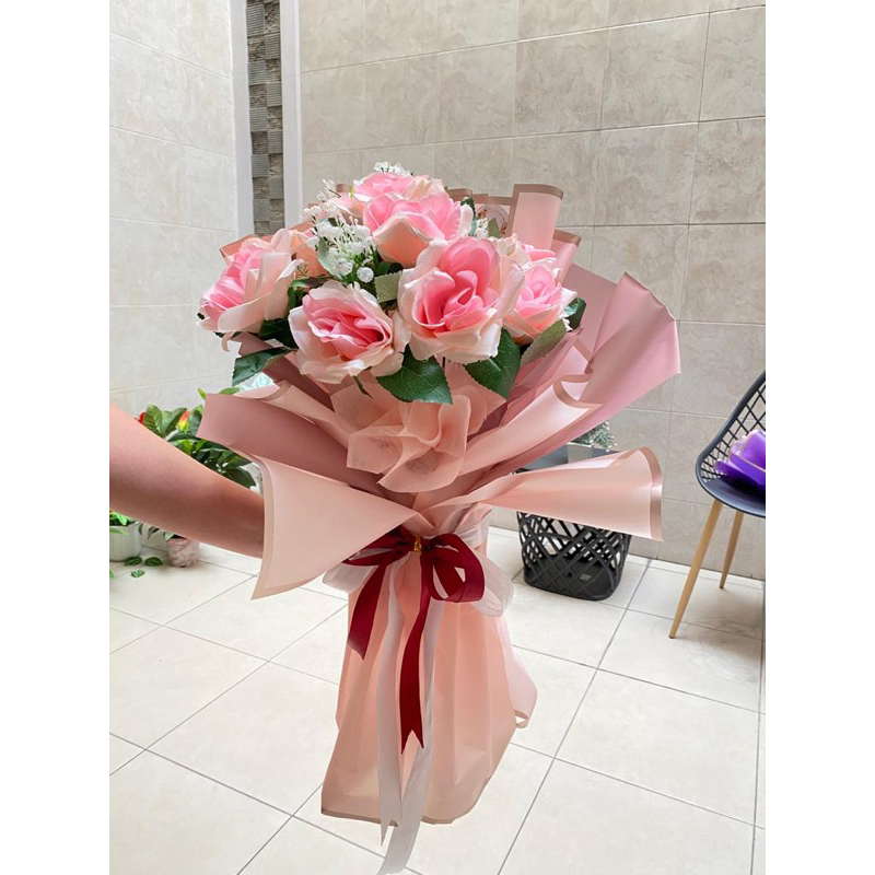 FLORIST BUCKET||LIZ'S FLORIST