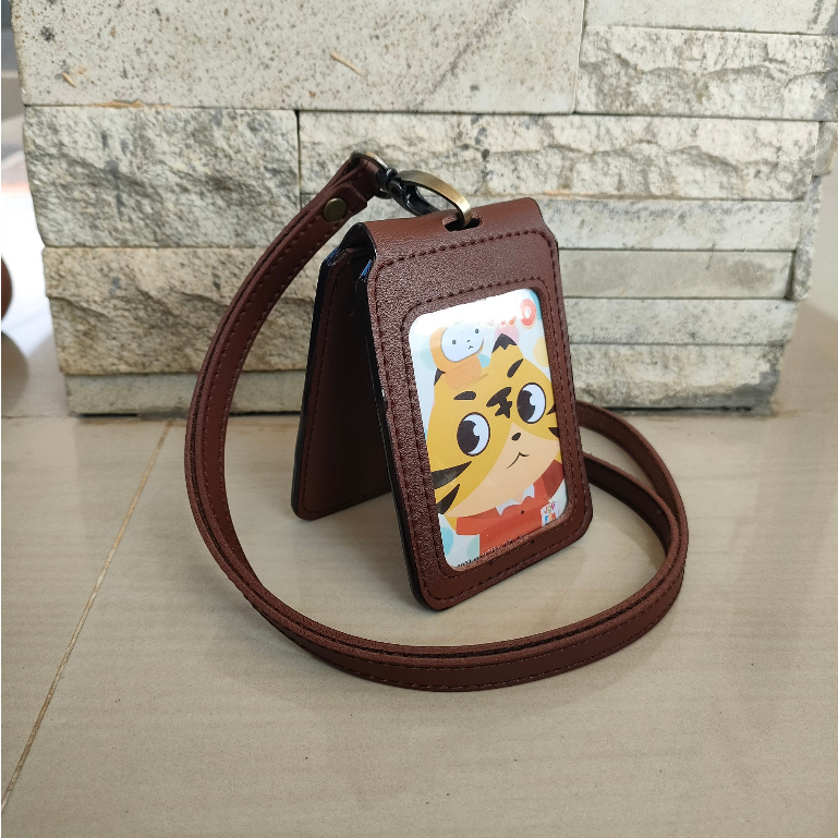 

ID Card Holder Name Tag kulit Holder Bolong.