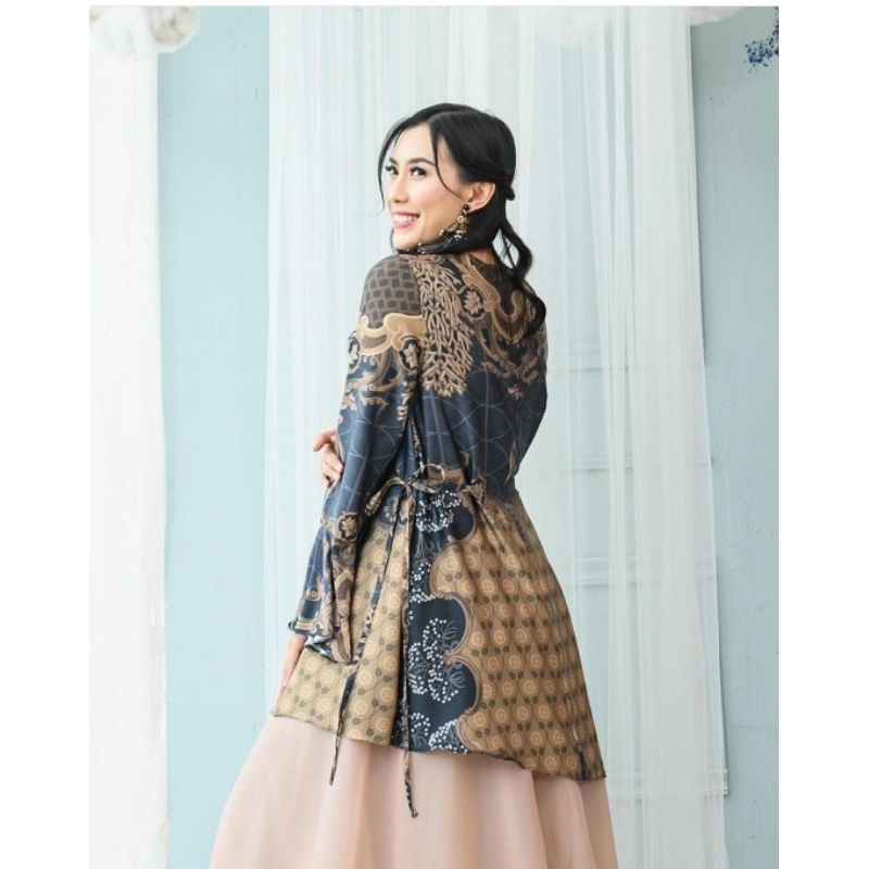 [ Siap Kirim  Size S] Hailey Tunic | Wearing Klamby | Takabonarate Series