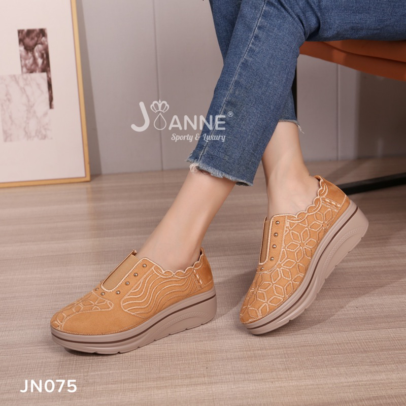 [ORIGINAL] JOANNE Closed Toe Wedges Shoes Sepatu Wanita #JN075