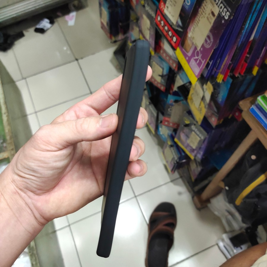 sony xperia z5 / E6653 / SO-01H / Z5 DOCOMO silikon karet hitam softcase mantul murah meriah