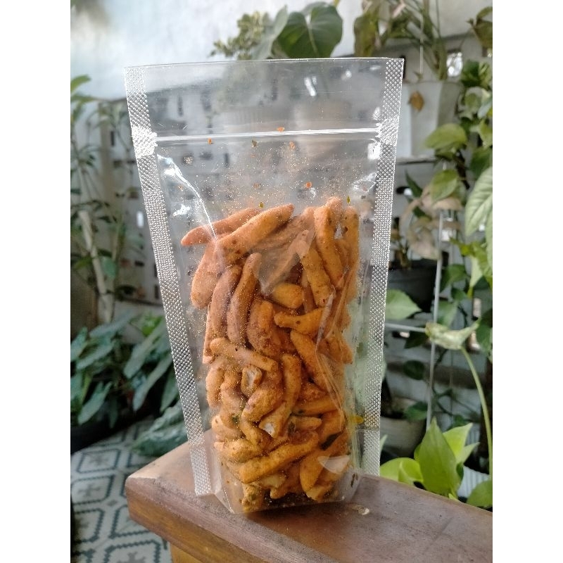 

aneka camilan krupuk seblak/basreng/kripik puyur 1500 an