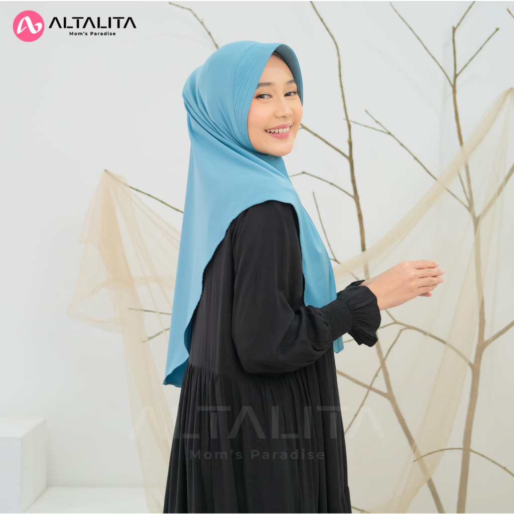 Altalita - Hijab Instan Bergo Sport Hamidah Menutup Dada Kerudung Instan Qanita Penguin Size L Jilbab Bergo Jersey Premium Cocok Untuk Sekolah Olahraga Volly Futsal Senam dan Sehari-Hari