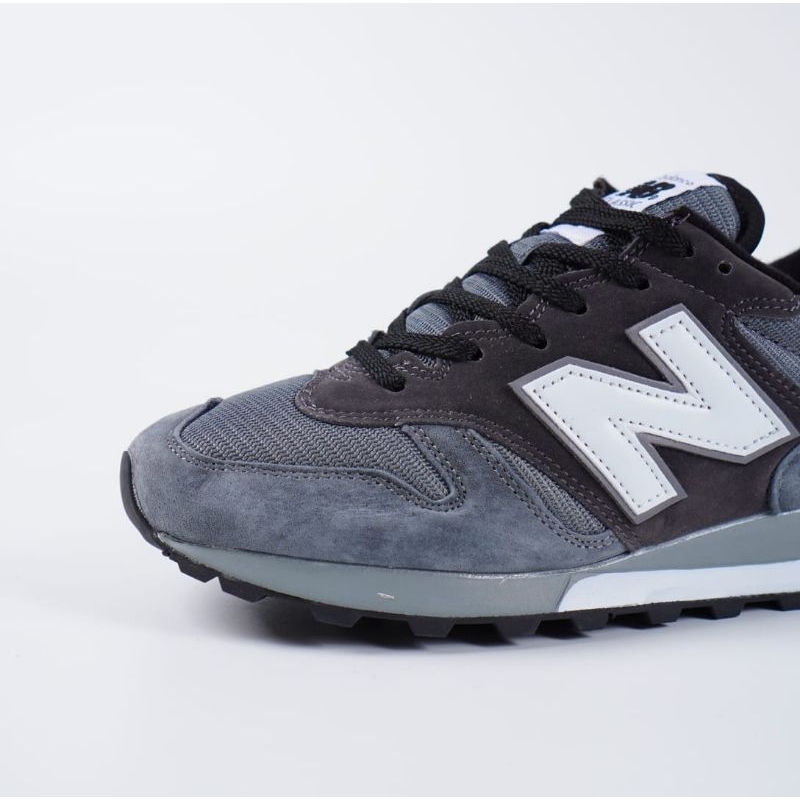 Sepatu New Balance 1300 Grey