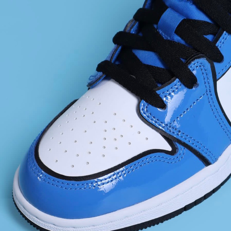 Air Jordan 1 Mid Signal Blue GS Women